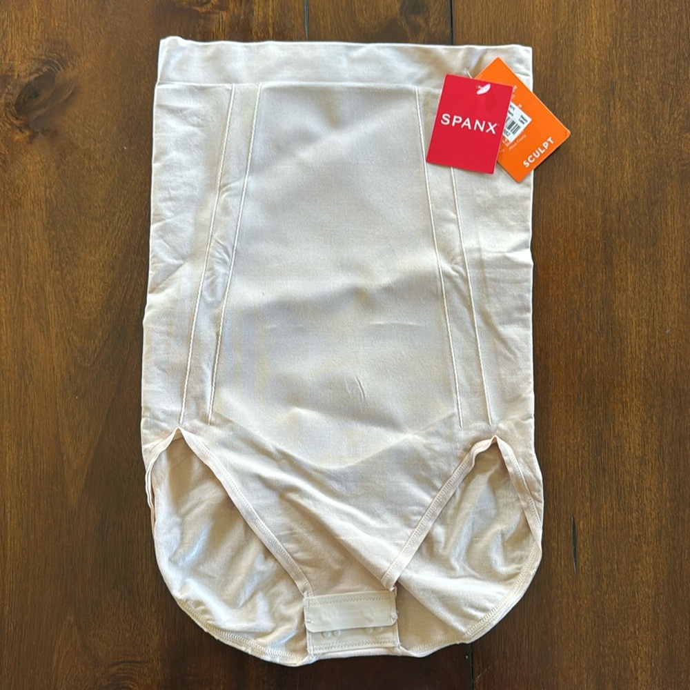 Spanx Sculpt High Waisted Brief soft nude S small